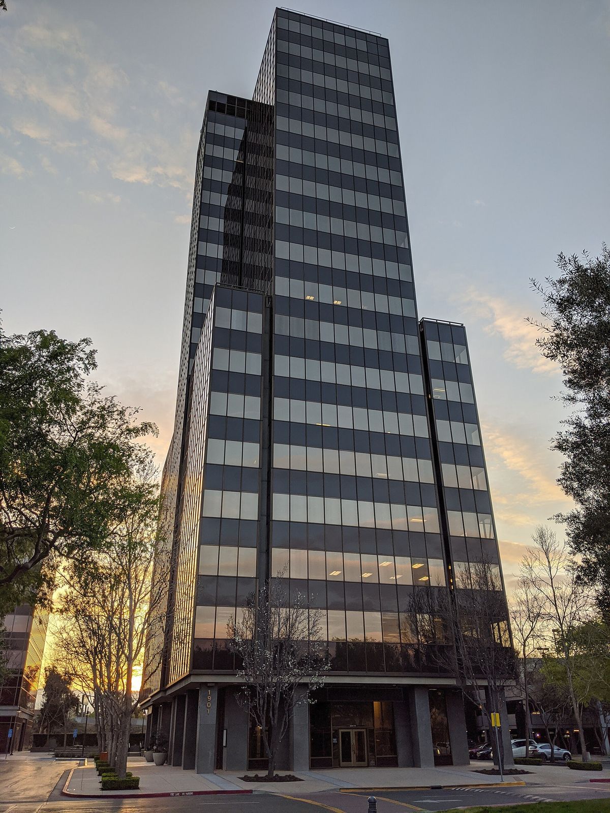 A Pruneyard office tower at dusk